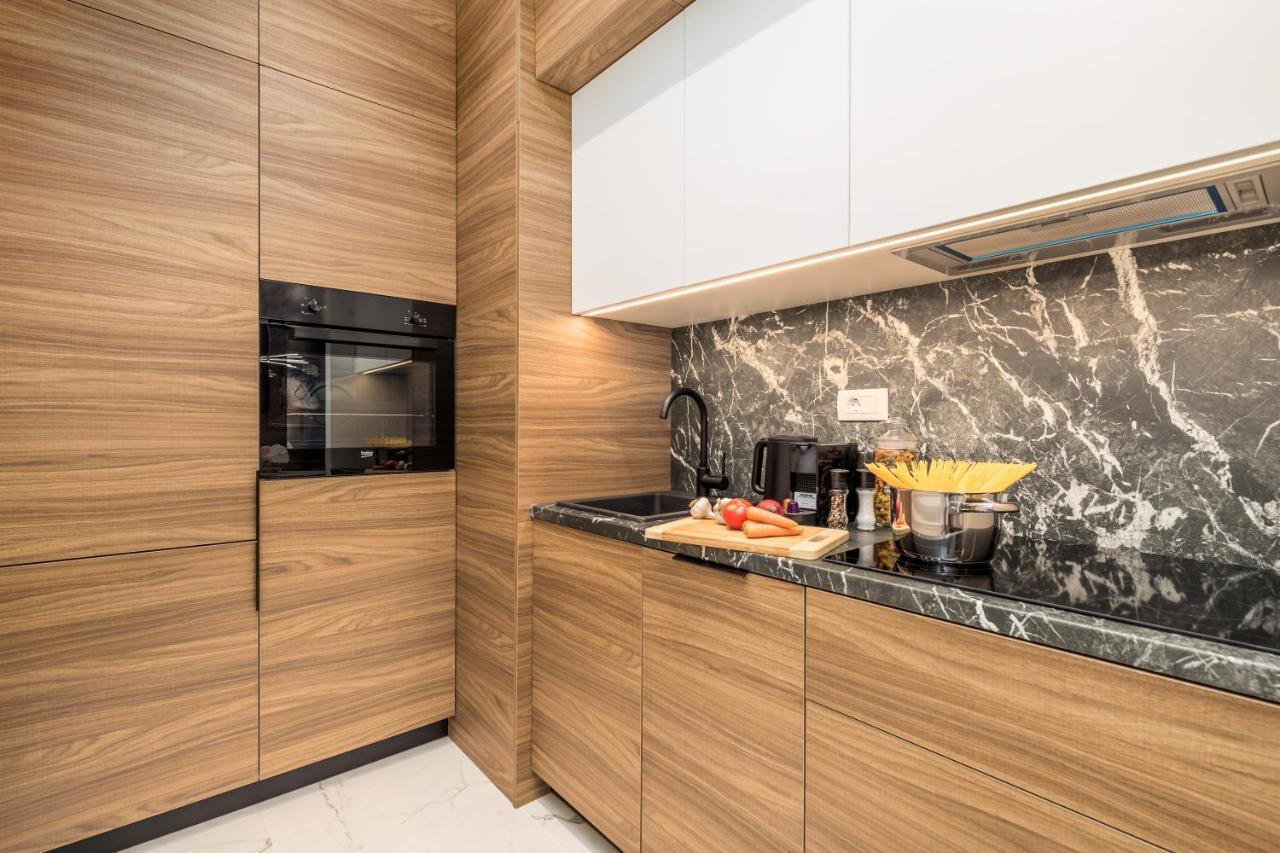 Luxury Number 1 Apartments Rijeka Exterior photo