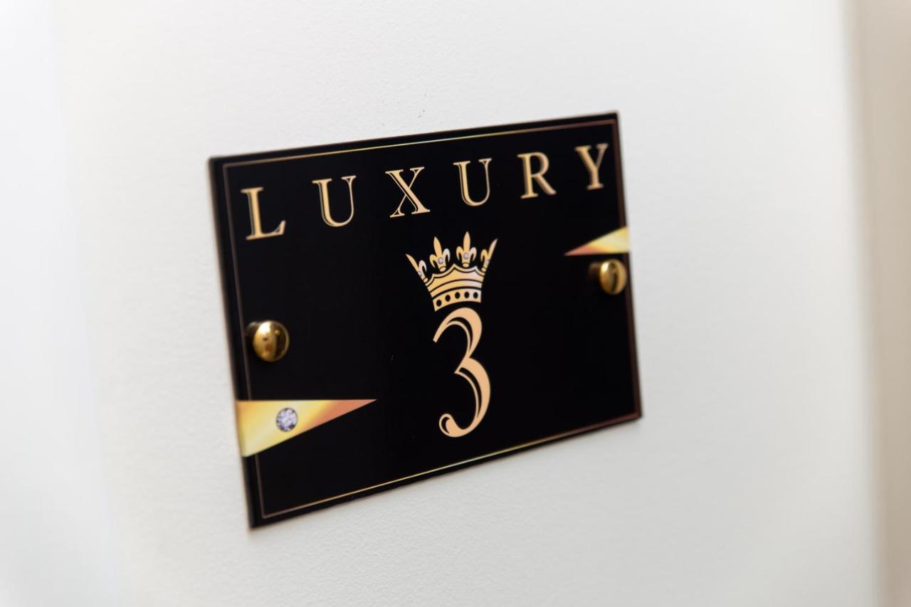 Luxury Number 1 Apartments Rijeka Exterior photo